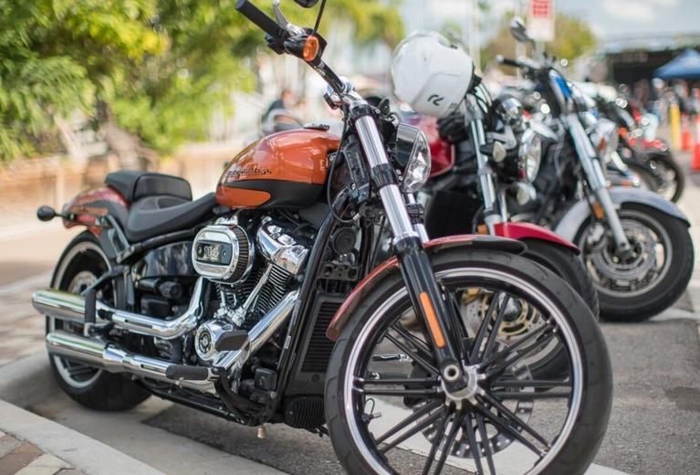 cape coral bike night motorcycle lineup